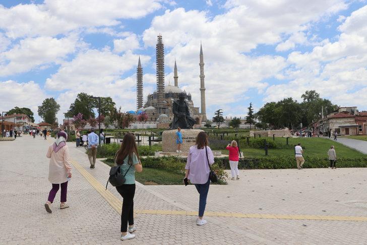 Edirne'de bayram yoğunluğu sürdü G4