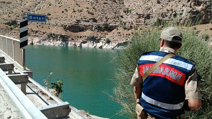 Siirt'te akıntıya kapılan çocuğun bulunması için çalışma başlatıldı G2