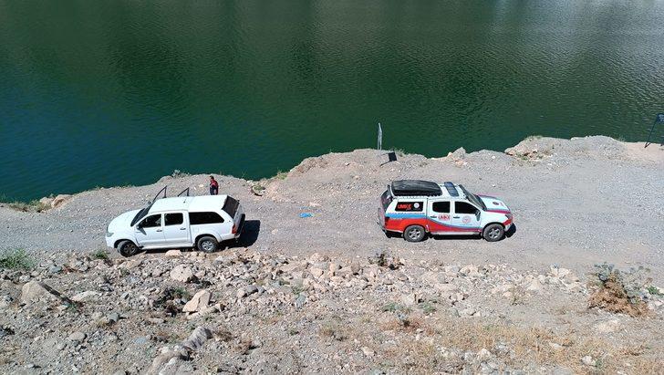 Siirt'te akıntıya kapılan çocuğun bulunması için çalışma başlatıldı G3