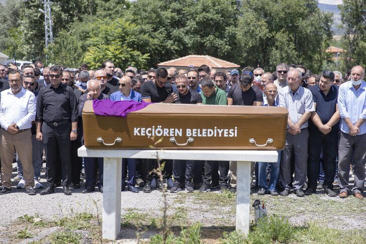 Tekne kazasında yaşamını yitiren iş insanı ve eşinin cenazeleri defnedildi G2