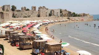 Kızkalesi'nde bayram tatilinde oteller tam kapasite doluluğa ulaştı