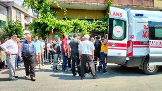 Sakarya'da otomobilin çarpması sonucu kahvehane önünde oturan 7 kişi yaralandı