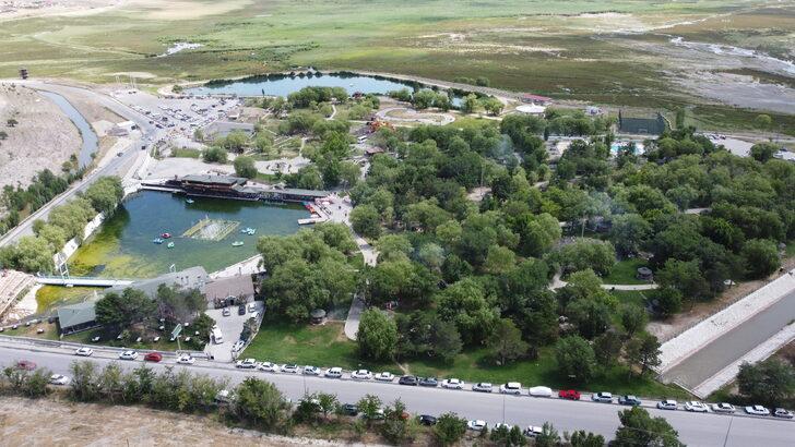 Erzincan'da Ekşisu mesire alanında bayram tatili yoğunluğu yaşanıyor G4