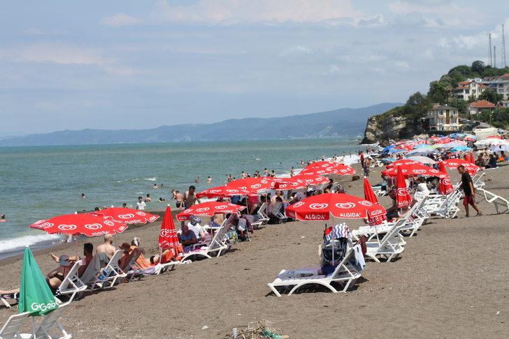 Akçakoca'da bayramın son gününde sahillerde yoğunluk oluştu G2