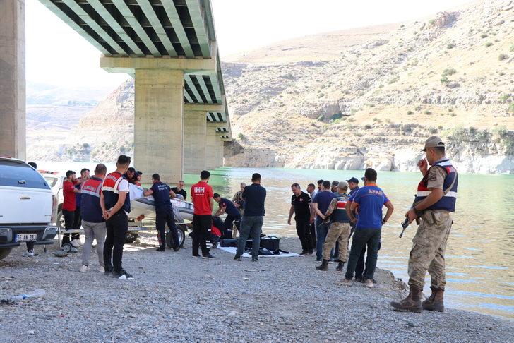 GÜNCELLEME - Siirt'te baraj gölüne giren çocuk boğuldu G5