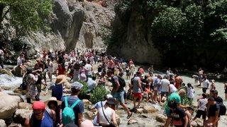 Saklıkent Kanyonu'nda bayram tatili yoğunluğu