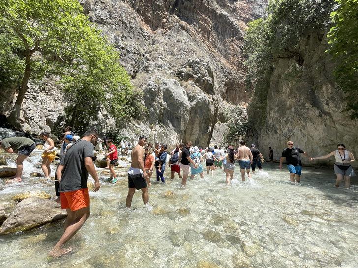Saklıkent Kanyonu'nda bayram tatili yoğunluğu G3
