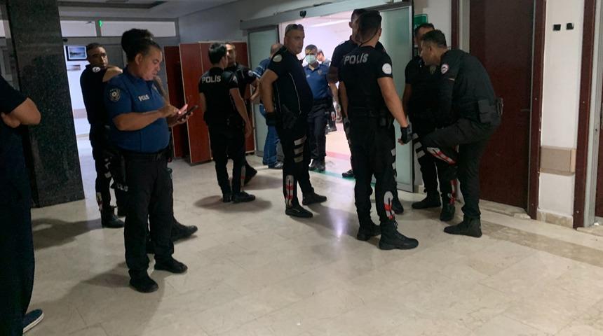 Düğünde çıkan kavga hastaneye sıçradı! Kendilerini odaya kilitlediler, açıklama geldi...