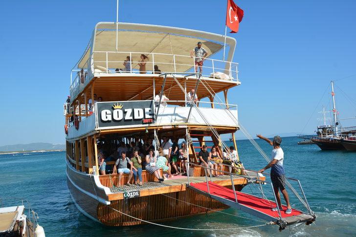 Didim'de bayramın son gününde de plajlarda yoğunluk devam etti G5