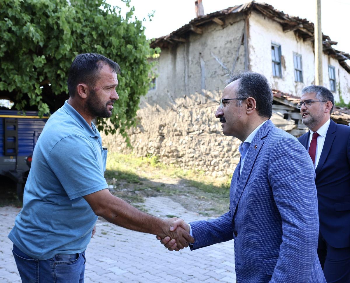 Bakan Yardımcısı &Ccedil;ataklı'dan selde hayatını kaybeden kadının ailesine taziye ziyareti