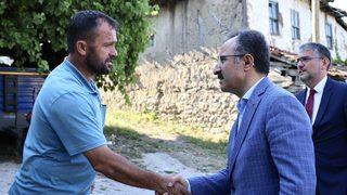 Bakan Yardımcısı Çataklı'dan selde hayatını kaybeden kadının ailesine taziye ziyareti