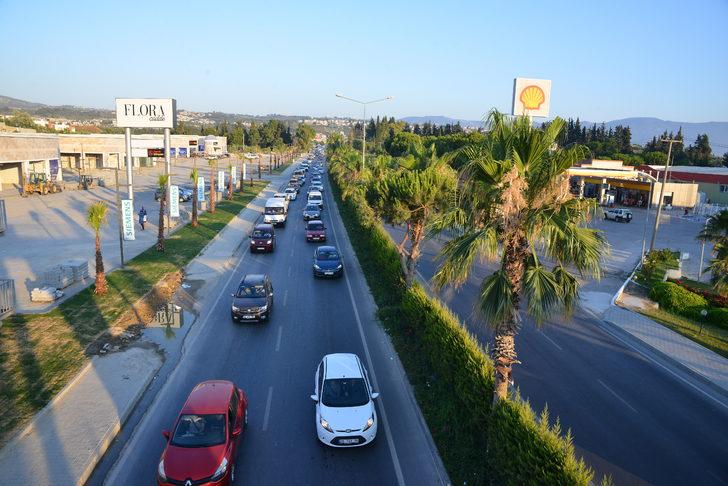 Aydın'da bayramın son gününde dönüş hareketliliği G3