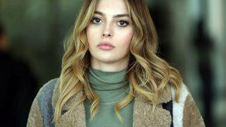 Sadakatsiz'in Derin'i Melis Sezen bikinili poz verdi! Beğeni butonu çöktü