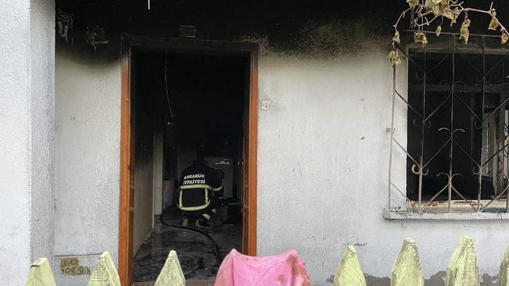 Karabük'te iki katlı evde çıkan yangında maddi hasar oluştu G4