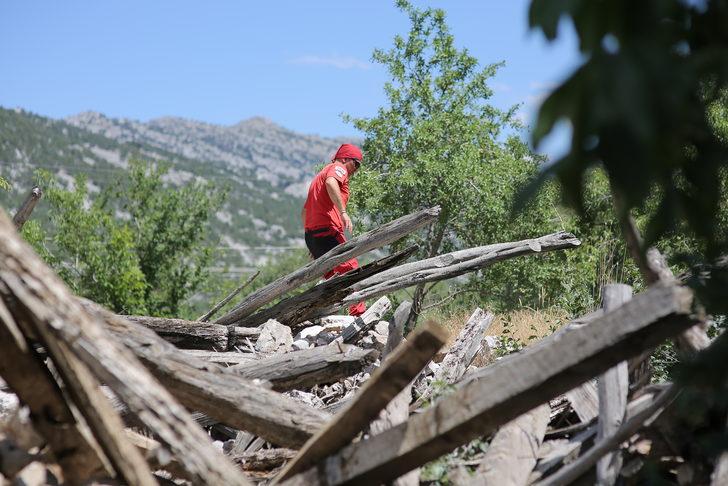 Antalya'da kayıp yaşlı kadın aranıyor G2