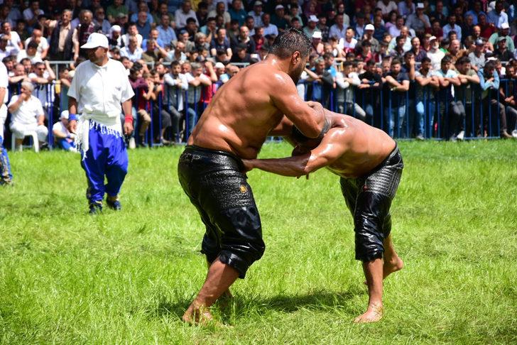 16. Kunduz Yağlı Güreşleri'nde başpehlivanlığı Mustafa Taş kazandı G5