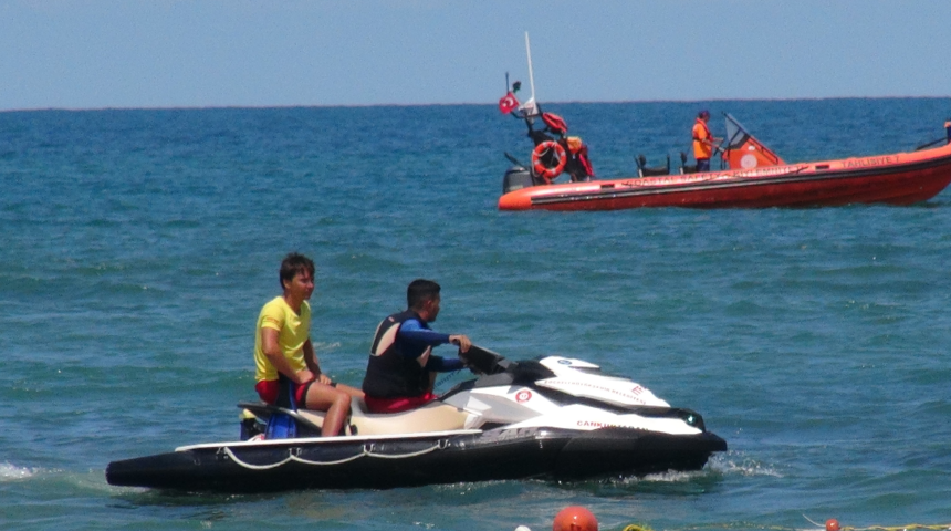 2 gündür aranıyordu! Girdikleri deniz 2 arkadaşa mezar oldu