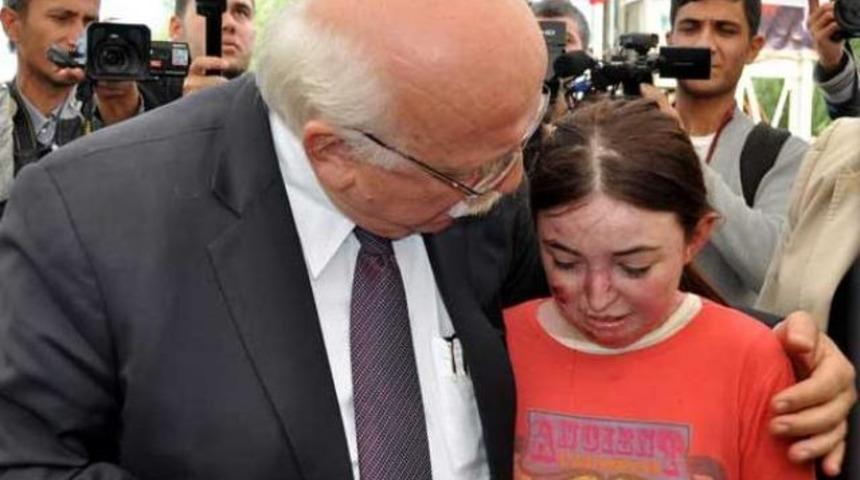 G&ouml;zyaşları i&ccedil;inde bakandan yardım istedi