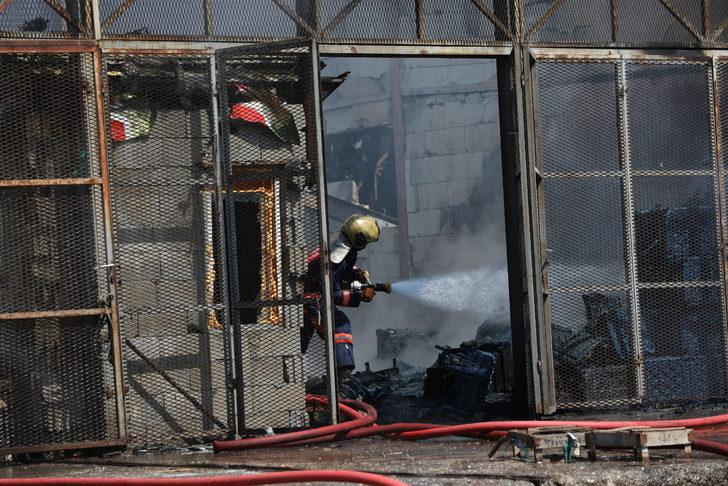 Ankara Toptancı Hali'nde yangın çıktı G3