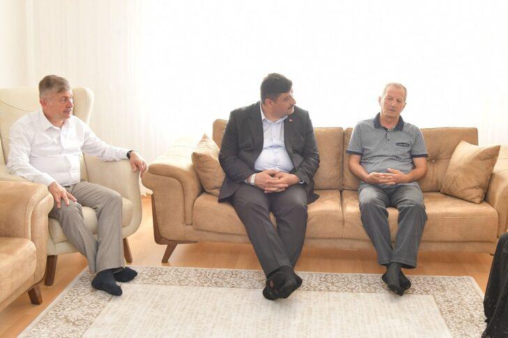 Kahramankazan Belediye Başkanı Oğuz, 15 Temmuz şehitlerinin ailelerini ziyaret etti G5