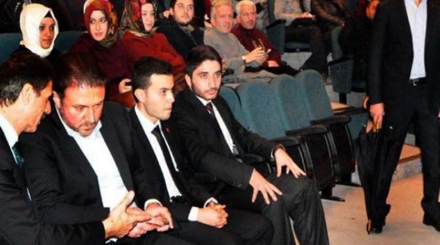 Yiğit Bulut'a şemsiyeli koruma