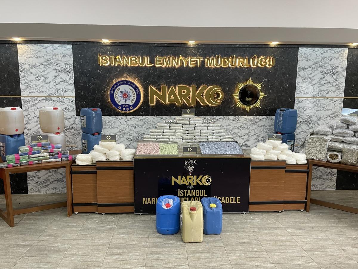 İstanbul'da uyuşturucu operasyonlarında 136 ş&uuml;pheli tutuklandı