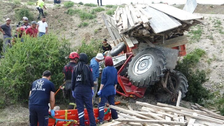Çorum'da devrilen traktörün sürücüsü "robs demiri" sayesinde hayata tutundu G2