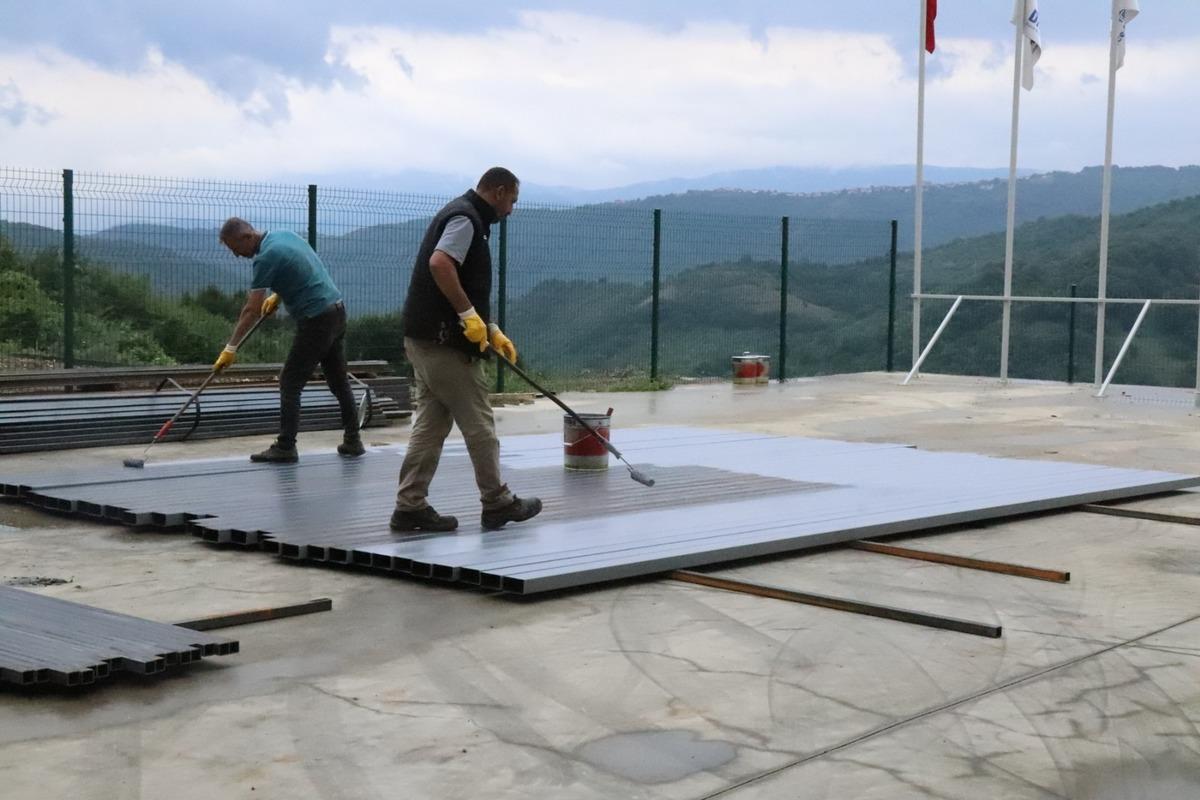 D&uuml;zce'de g&uuml;bre ve ısı enerjisinin kullanılacağı serada &ccedil;ilek yetiştirilecek