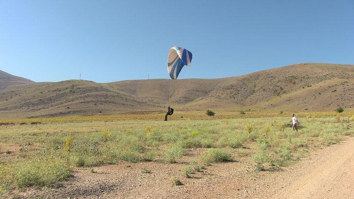 Kahramanmaraş'ta yamaç paraşütü kursiyerleri gökyüzüyle buluştu G2