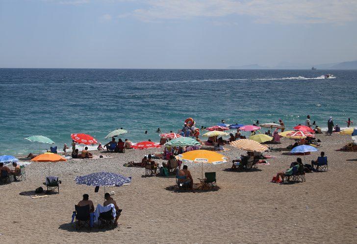 Antalya sahillerinde bayram tatili yoğunluğu G2