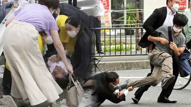 Tüm dünyayı sarsan Abe suikastı ile ilgili şoke eden gerçek! Meğer Covid-19 salgını nedeniyle hedef değiştirmiş
