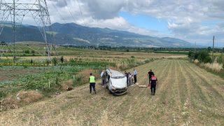 Tokat'ta devrilen hafif ticari araçtaki 4 kişi yaralandı