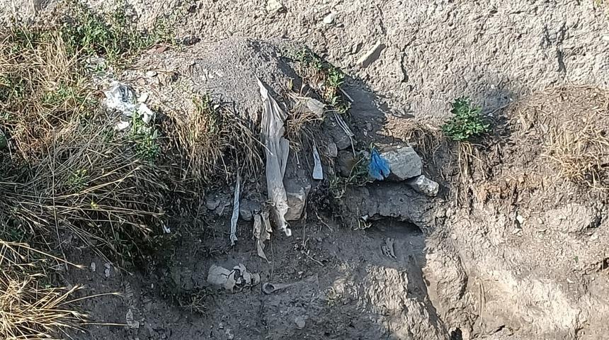 Çankırı'da yağmur suyunun aşındırdığı topraktan iskelet çıktı