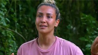 Survivor Evrim Keklik göğüs dekolteli poz verdi! Güzelliğin halis mi?