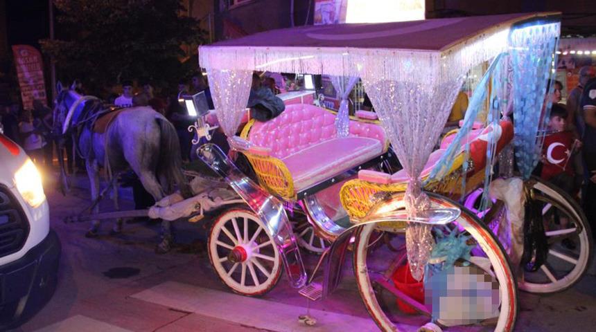 Fayton gezisinde facianın eşiğinden dönüldü! İkisi çocuk beş kişi...