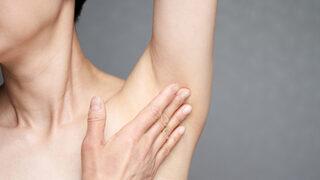 İstenmeyen tüylerden kurtulmanın doğal yolu: Soğan suyu kürü