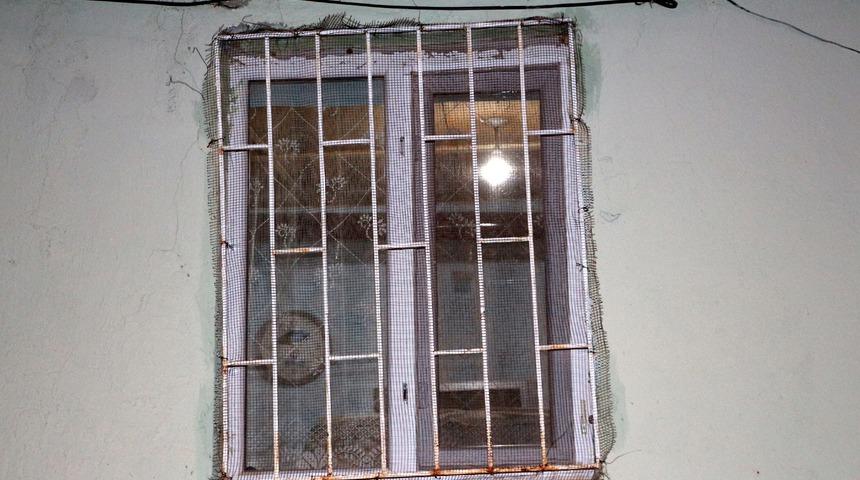 Karısını öldürdü, bodrum katta bu halde bulundu! Korkunç manzara