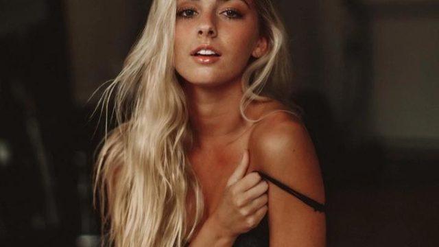 Marketin ortasında striptiz yapmaya başladı! Görüntünün odak noktası o değil bir başkasıydı