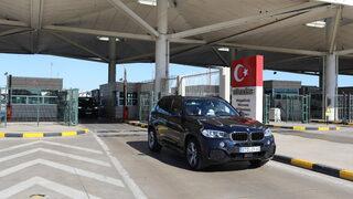 Memleket hasreti her zaman içimizde diyen gurbetçilerin anavatana gelişleri sürdü