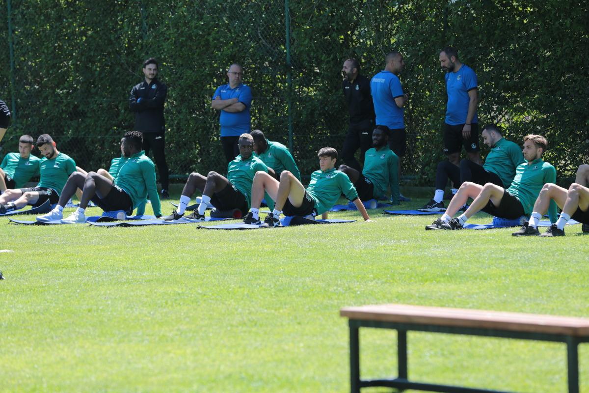 Sakaryaspor'un yeni sezon hazırlıkları s&uuml;r&uuml;yor