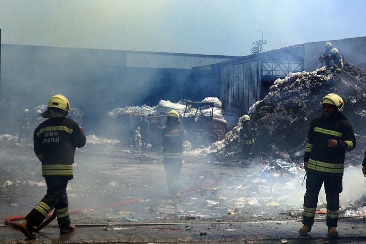 Konya'da atık toplama merkezinde yangın çıktı G3