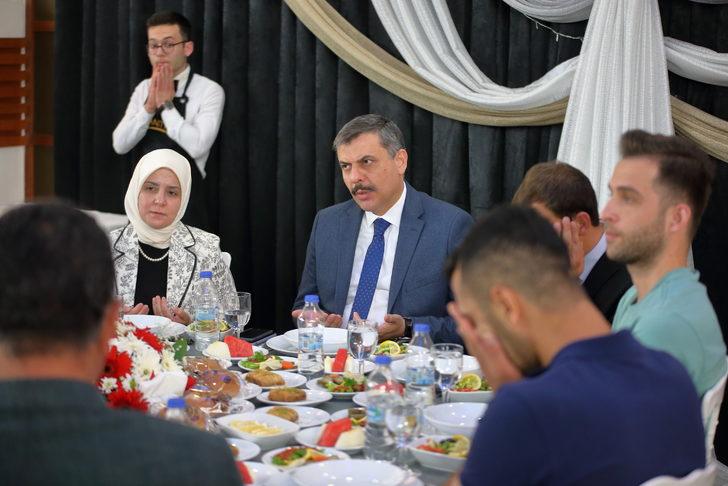 Çorum'da şehit yakını ve gaziler bir araya geldi G5