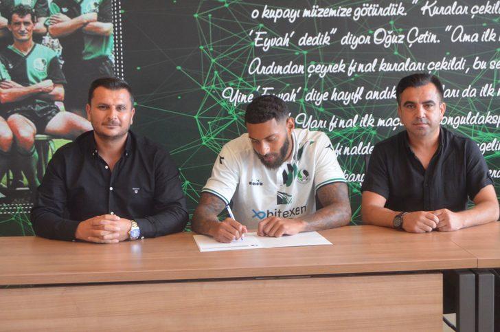 Sakaryaspor, İngiliz oyuncu Kaiyne River Woolery'i kadrosuna kattı G1