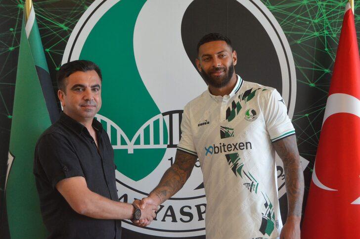 Sakaryaspor, İngiliz oyuncu Kaiyne River Woolery'i kadrosuna kattı G4