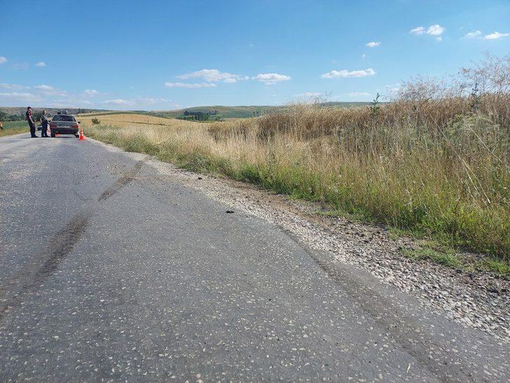 Çorum'da buğday tarlasına giren otomobilin sürücüsü yaralandı G2