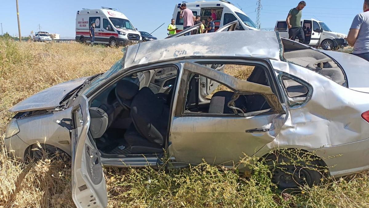 Diyarbakır'da otomobil devrildi, 7 kişi yaralandı