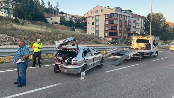 Bayburt'ta iki otomobilin çarpıştığı kazada 5 kişi yaralandı G2