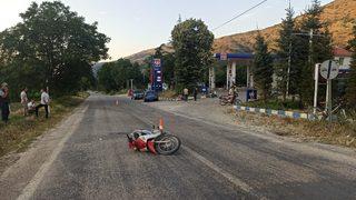 İzmir'de otomobille çarpışan motosikletin sürücüsü hayatını kaybetti