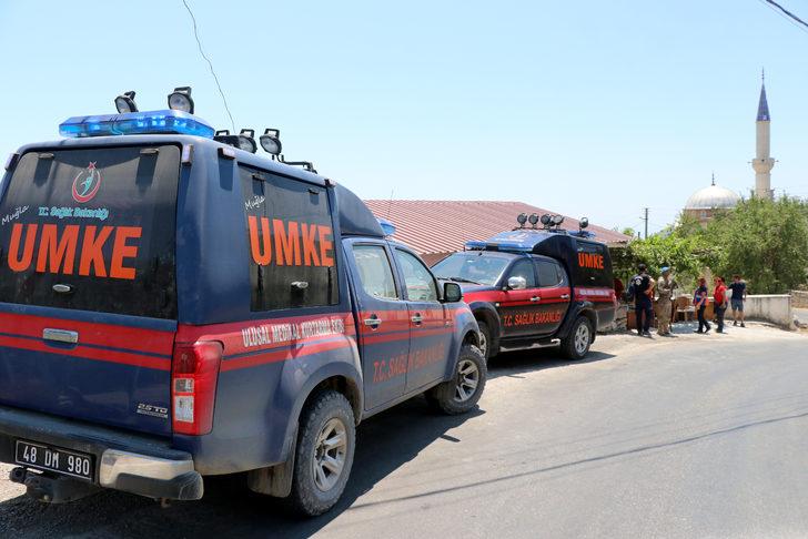 Datça'da yangın bölgesindeki vatandaşlara UMKE ekiplerince sağlık hizmeti verildi G5