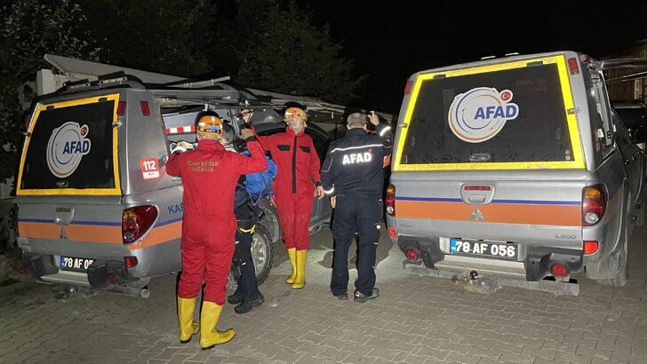 GÜNCELLEME - Karabük'teki Mencilis mağarasında mahsur kalan 4 kişi kurtarıldı G2